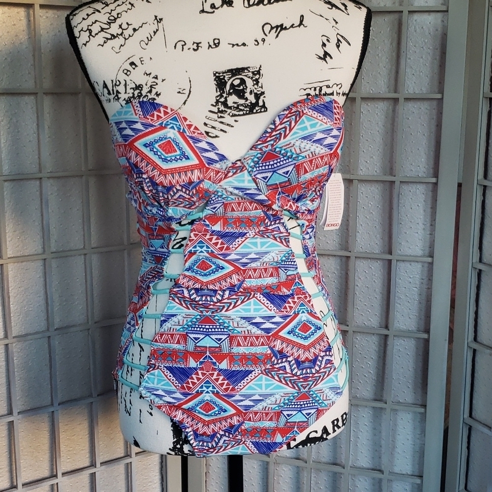 Bongo nwt strapless padded one piece bikini M